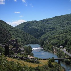 Brousse le château (Aveyron)